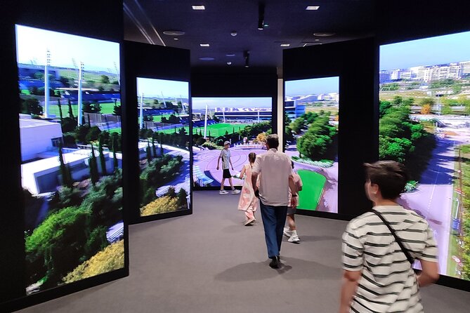 Bernabéu Stadium Guided Tour With Optional Megafan Upgrade - Meeting Point to Store Finish: How to Plan Your Walk Through Chamartín
