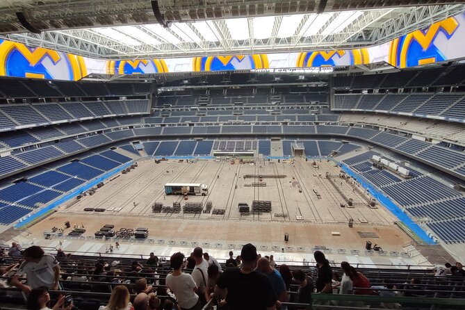 Bernabéu Stadium Guided Tour With Optional Megafan Upgrade - Choosing Your Guide: Names That Kept Getting Mentioned