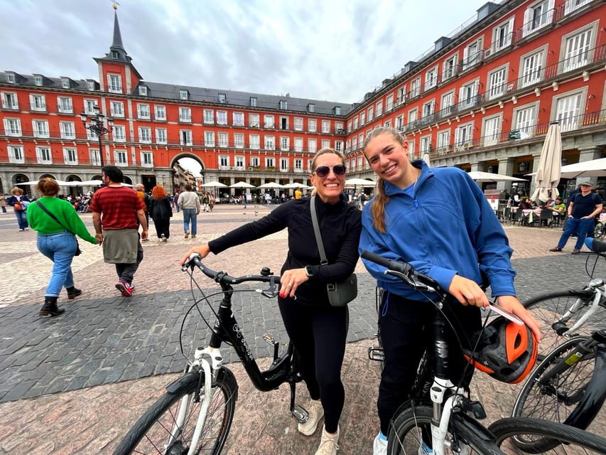 Best of Madrid: 3-Hour Guided Bike Tour in Small Groups - Rent & Roll Madrid: Where You Start, Gear Up, and Roll Out