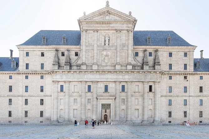 Escorial Monastery and the Valley of the Fallen from Madrid - Leaving Madrid in comfort: the coach ride and timing that matters
