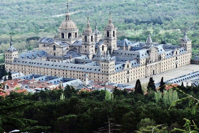 Escorial Monastery and the Valley of the Fallen Tour from Madrid - El Escorial Monastery: Felipe II’s mausoleum and the art that surprises people