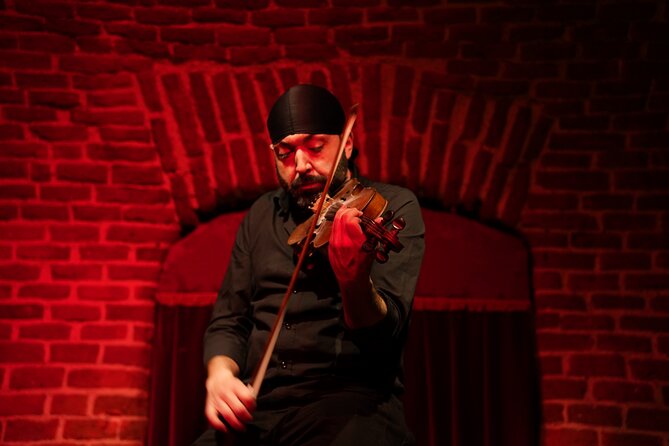 Essential Flamenco: Pure Flamenco Show in the Heart of Madrid - Pure jondo and the five roots behind the sound