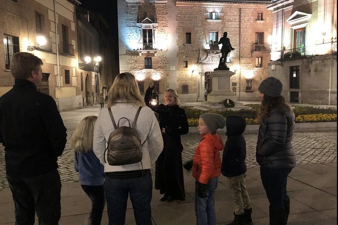 Evening Walking Tour: Spanish Inquisition & Legends of Old Madrid - Plaza de la Villa: The Dark Journey Keeps Moving