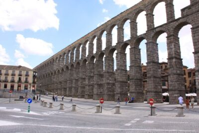 From Madrid: Avila and Segovia Full-Day Tour - Ávila: The Walls, the Basilica Outside, and the Santa Teresa Pause