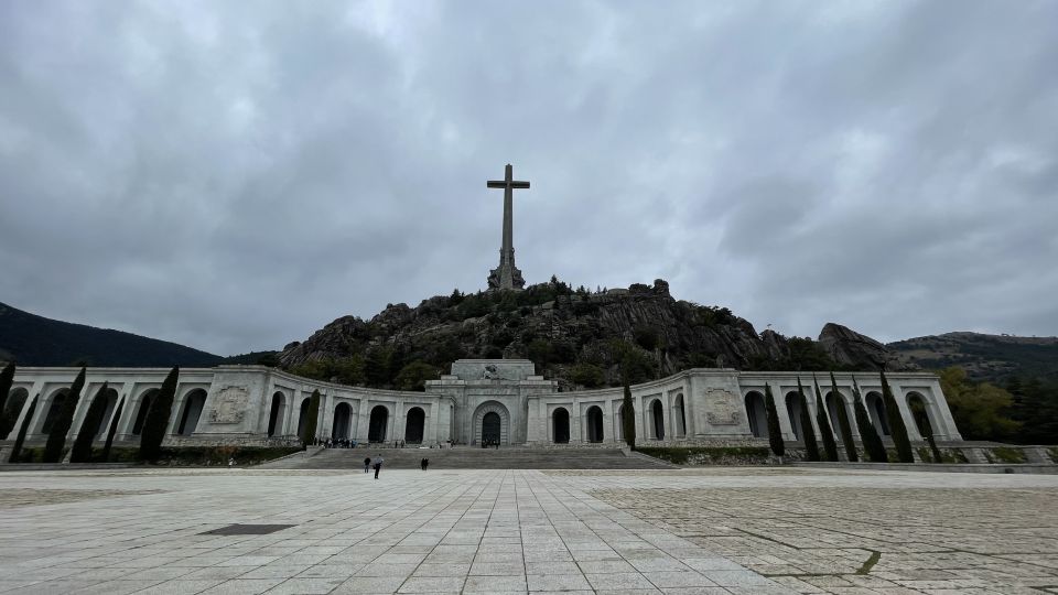 From Madrid: Escorial Monastery and the Valley of the Fallen - Morning ride from Madrid: what “5 hours” really feels like