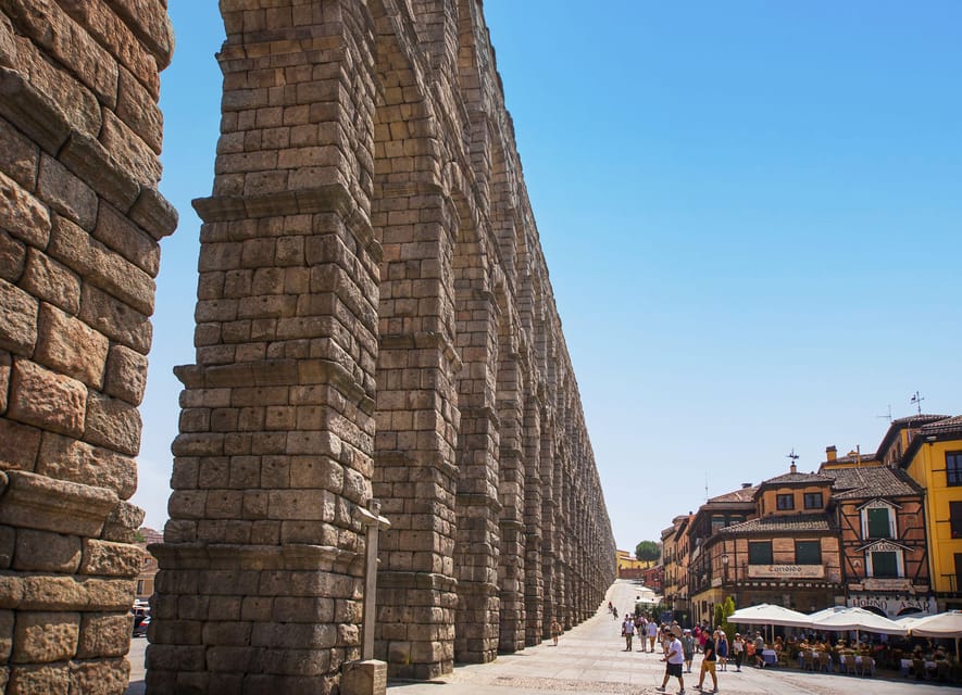From Madrid: Guided Day Trip to Segovia, optional Alcázar - The Alcázar upgrade: castle rooms, Gothic-and-Moorish style, and armor