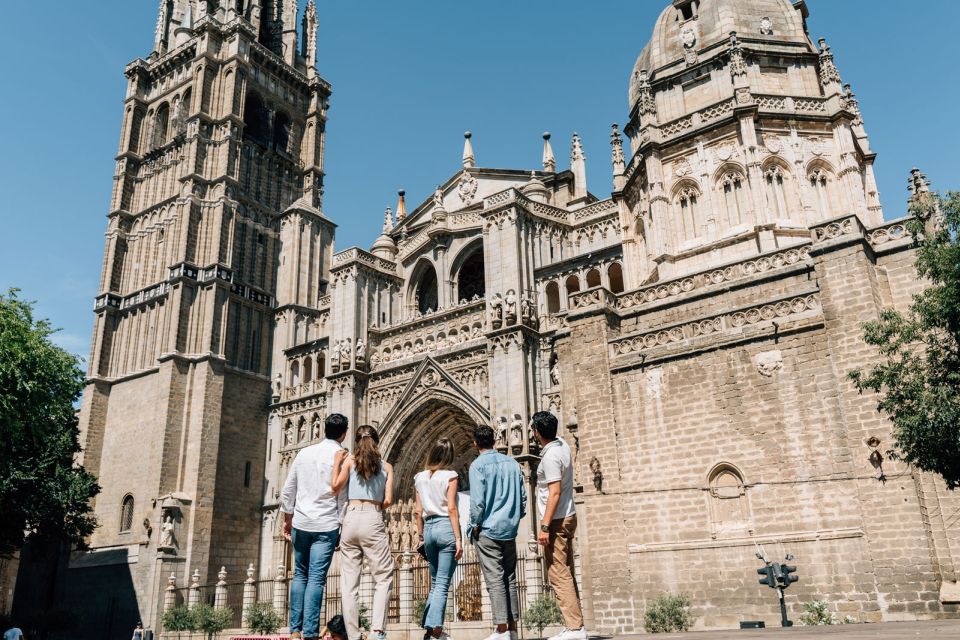From Madrid: Segovia, Ávila, and Toledo Guided Tour - Segovia aqueduct and old town: Roman engineering meets story time