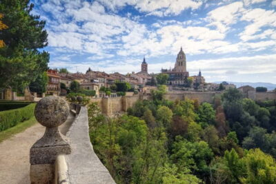 From Madrid: Segovia Guided Afternoon Tour - Getting there by bus: comfortable, timed, and efficient