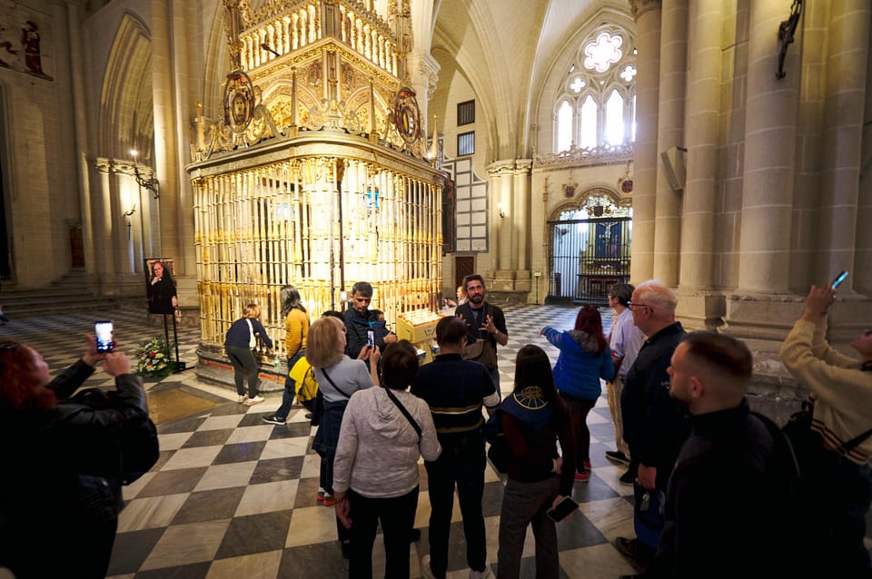 From Madrid: Toledo with 3 Monuments and Optional Cathedral - The Jewish Quarter and Santa María la Blanca