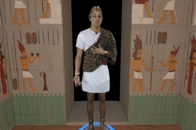 Historic Madrid Virtual Reality Experience with an Official Guide - Plaza de Oriente: Where Royal Power Meets the Street