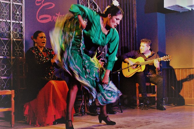 Local Flamenco Show with dinner at El Cortijo - Quick hits on El Cortijo in Madrid
