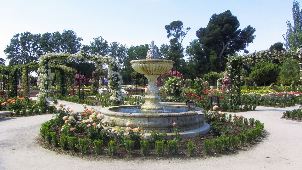 Madrid: 1.5-Hour Retiro Park Guided Walking Tour - Crystal Palace: Glass-and-Iron Views You Can Actually Use