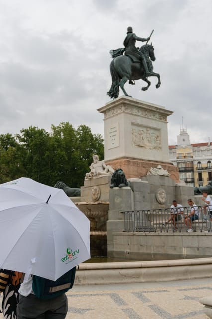 Madrid: Afternoon Royal Palace and Almudena Cathedral Tour - Bilingual Guides (English and Spanish): Great If You Can Roll With It