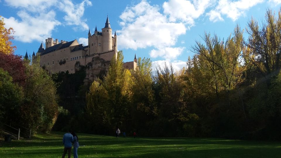 Madrid: Avila and Segovia Day Trip with Tickets to Monuments - Ávila free time: fuel your afternoon the way you want