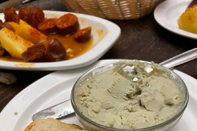 Madrid by Night Small Group Tour: Stories, Sights and Tapas Bites - Guide Style: The Real Secret Sauce