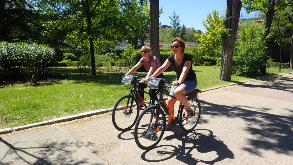 Madrid City Guided Bike/E-Bike Tour for Small Groups - The Bikes, Helmets, and E-Bike Upgrade That Actually Matter