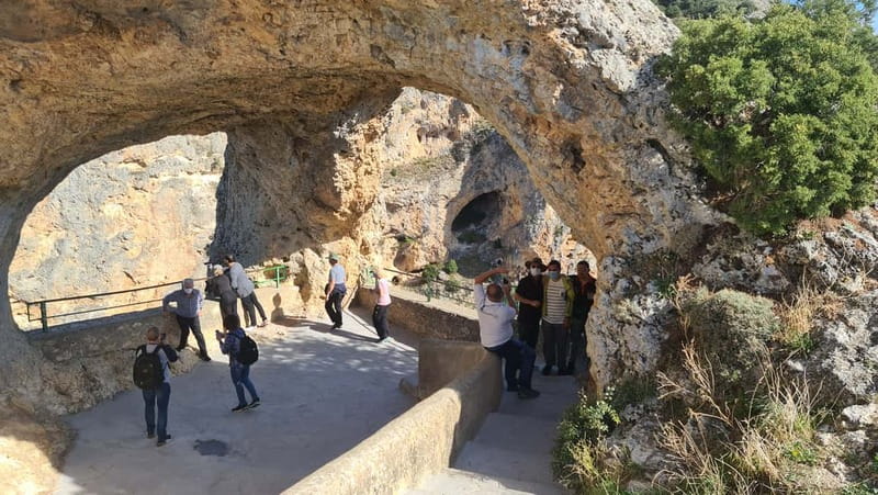 Madrid: Cuenca Day Tour with or without Enchanted City - Cuenca and Ciudad Encantada: choosing the right option