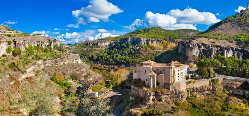 Madrid: Cuenca Day Tour with or without Enchanted City - Hanging Houses and San Pablo Bridge: the photo moment that makes sense