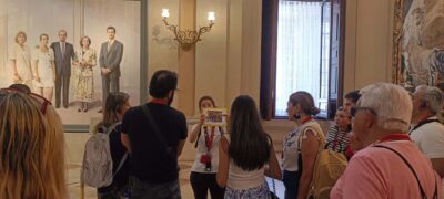 Madrid: El Prado Museum and the Royal Palace Guided Tour - Starting at Plaza de España: how the 5 hours flow