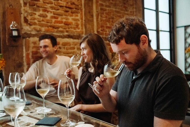 Madrid Evening Tapas and Wine Guided Tour - Stop 2 at Taberna LA CONCHA: vermouth cocktail and tostas