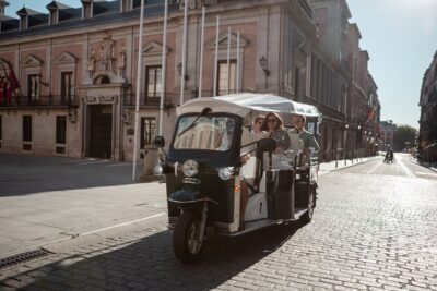 Madrid Express Tour with Local Guide in Eco Tuk Tuk Private - How the “express” loop actually teaches Madrid