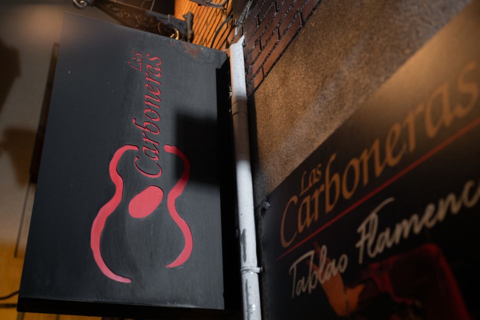 Madrid: Flamenco Show at Tablao Las Carboneras - Performers and the live music blend that makes flamenco work