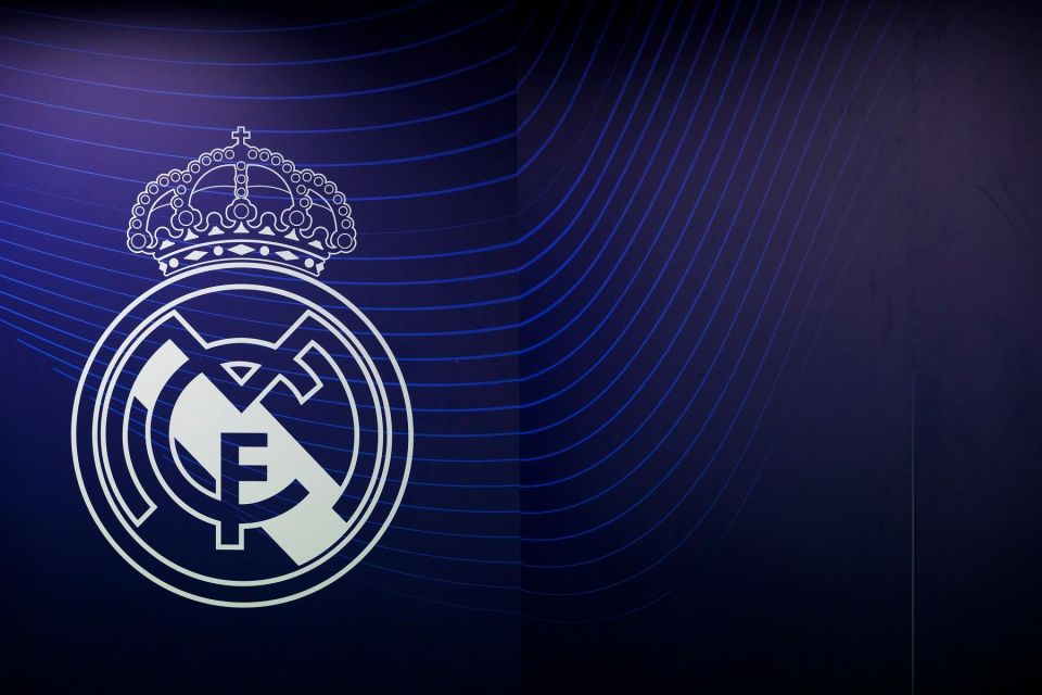 Madrid: Guided Tour of Bernabéu Stadium - Meeting at the Bernabéu Ticket Office (and finding your guide)