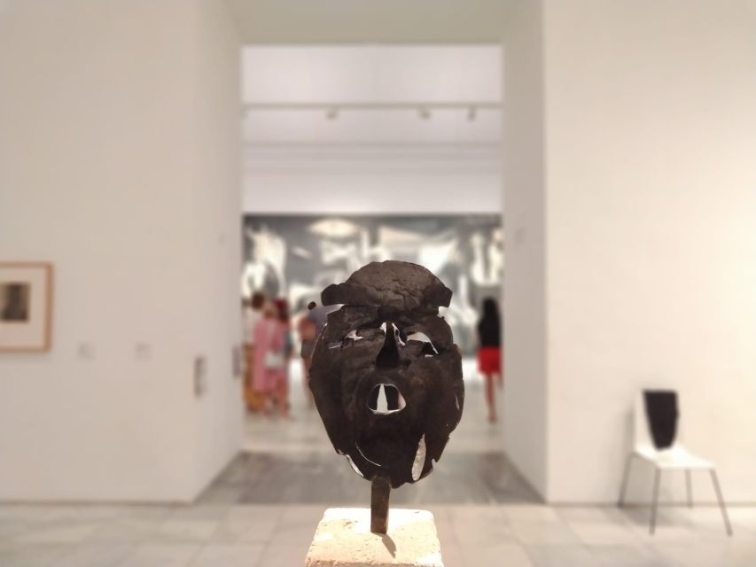Madrid: Guided Tour of Reina Sofía Museum with Entry Ticket - Inside Reina Sofía: What the Tour Focuses On