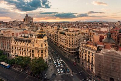 Madrid Highlights and Hidden Gems Private Tour with a Guide - Puerta del Sol: The Zero Point and the Twelve Grapes