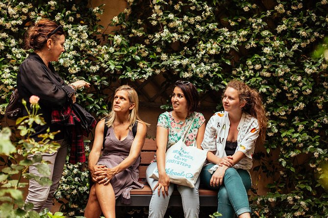 Madrid Highlights and Hidden Gems Private Tour with a Guide - The Guides: What Their Style Looks Like in Real Life