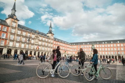 Madrid: Highlights Guided Vintage Bike Tour and Tapas Option - Where the tour starts (and how to make it smooth from minute one)