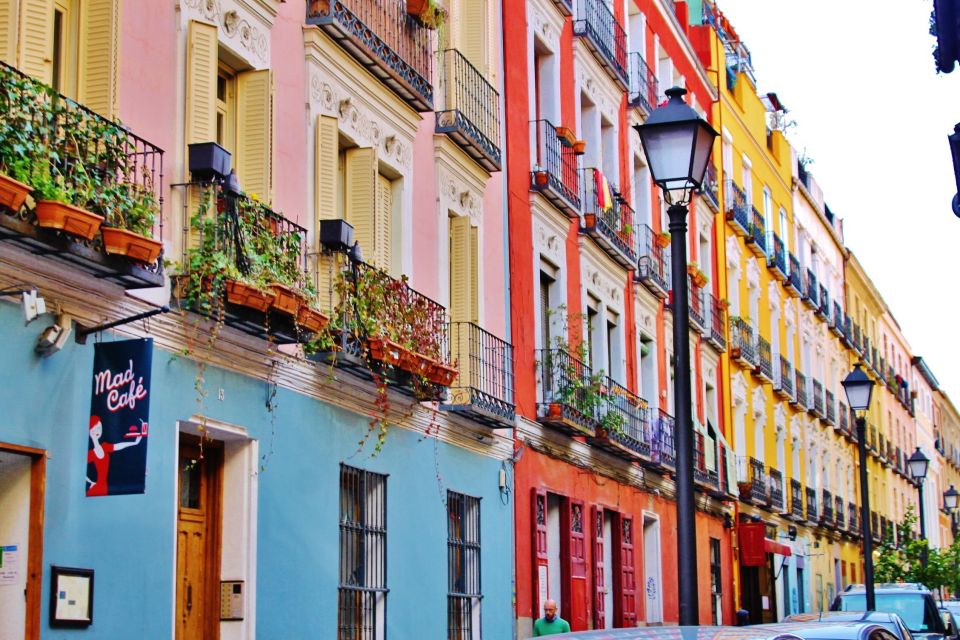 Madrid Historical Centre & Old Town Walking Tour in French - San Ginés Without the Tasting Pressure