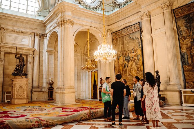 Madrid in a Day Tour:Royal Palace, Historic Center & Prado Museum - The Route Breaks: Photo Stop and Timing Between Big Sights