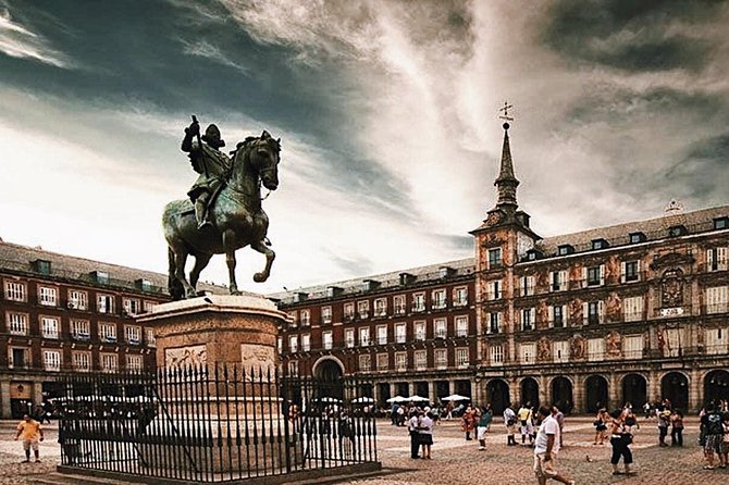 Madrid Old City Guided Walking Tour Semi-Private 12ppl Max - Plaza de la Villa: medieval Madrid’s best-preserved pocket
