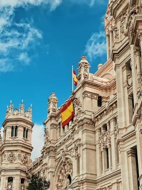Madrid: Old Town, Poets District, and Royal Palace Tour - Quick highlights