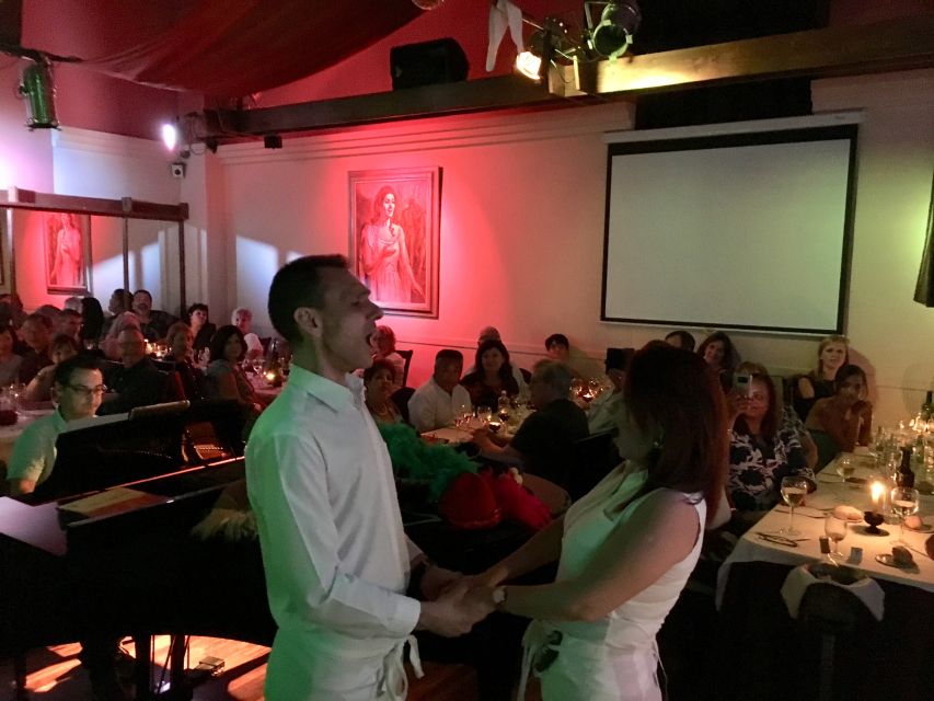 Madrid: Opera and Zarzuela Show and Dinner - The show’s backbone: overture to acts (and how the music guides your meal)
