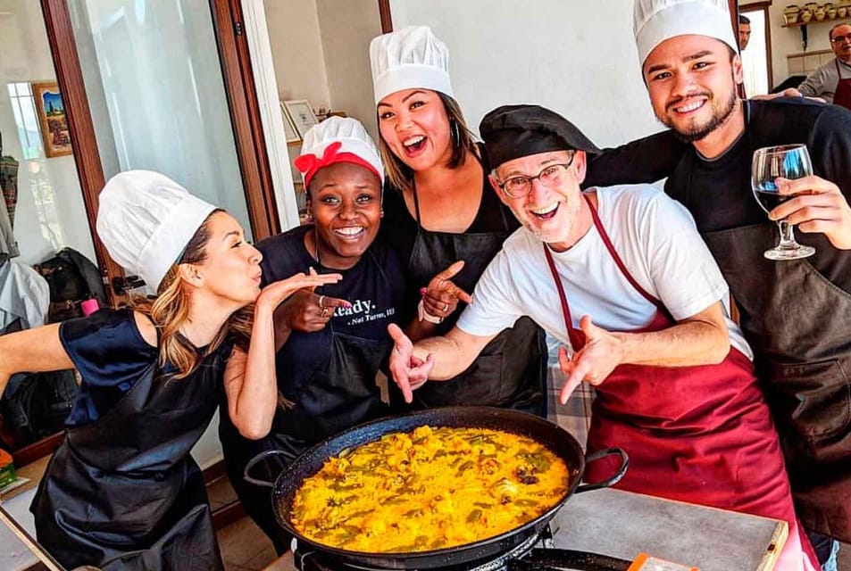 Madrid: Paella and Sangria Workshop in the City Center - Unlimited sangria mixing: the skill you’ll use again at home