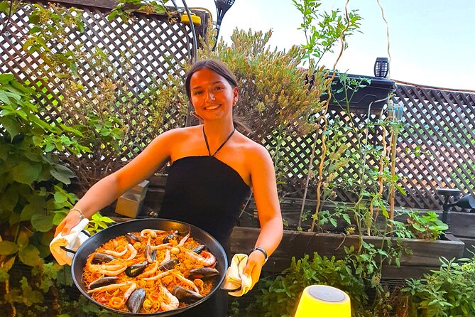 Madrid: Paella & Sangria Classes- Seafood, Chicken & Vegan option - Dietary needs and allergies: tell them early so the class stays smooth