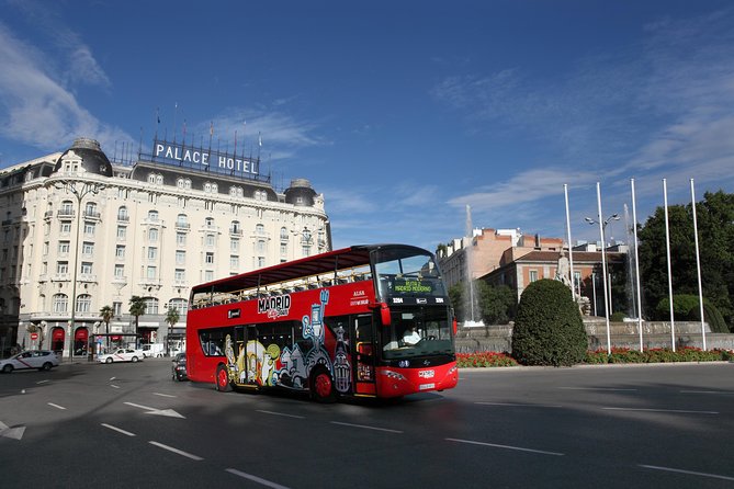 Madrid Panoramic City Bus Tour - Route 2 (Green): modern Madrid, Bernabéu, and the Paseo de la Castellana