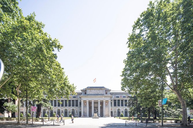 Madrid Panoramic Sightseeing Guided Tour - Cybele’s Fountain and Puerta de Alcalá: Madrid’s Photo Icons