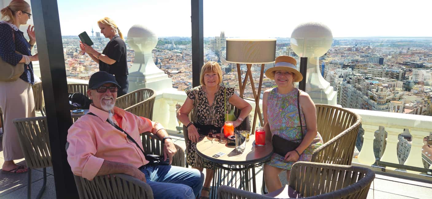 Madrid: Private Customized Walking Tour with a Local Host - How the tour starts: hotel or Airbnb pickup plus a neighborhood primer