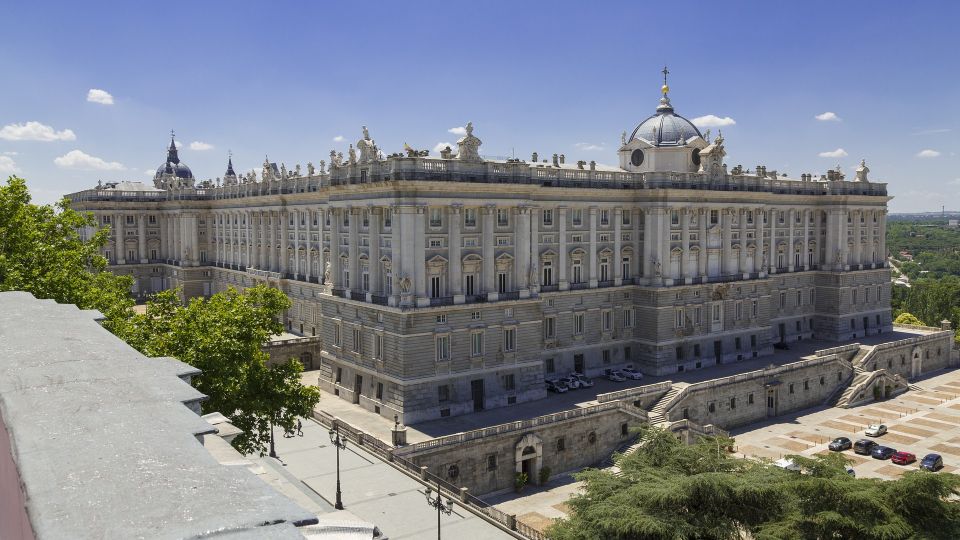 Madrid: Royal Palace and Almudena Cathedral Small-Group Tour - Timing, weather, and what to wear (and not wear)