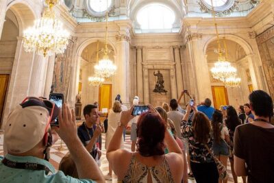 Madrid: Royal Palace Expert Guided Tour with Optional Tapas - The Royal Palace in About Two Hours: 3,478 Rooms, Smart Priorities
