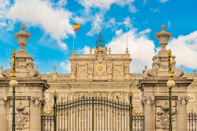 Madrid: Royal Palace Expert Guided Tour with Optional Tapas - Price and Value: When This Tour Makes Sense