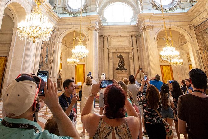 Madrid: Royal Palace Expert Guided Tour with Optional Tapas - The Royal Palace in About Two Hours: 3,478 Rooms, Smart Priorities