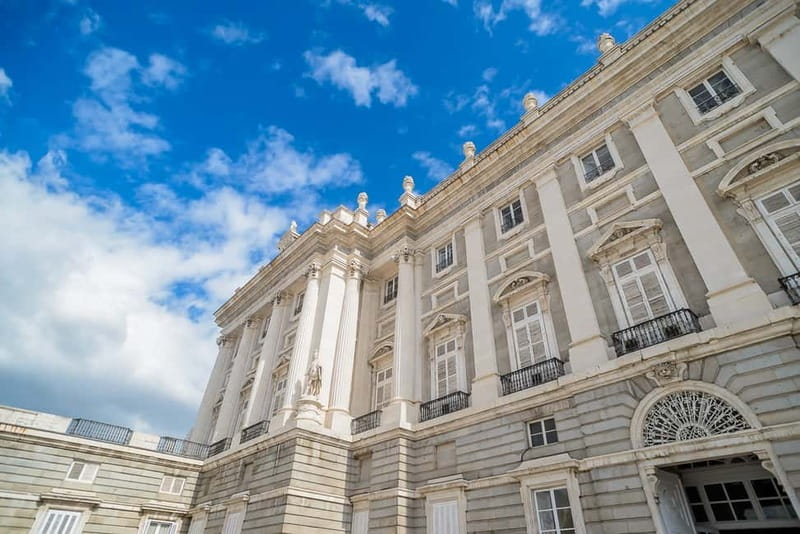 Madrid: Royal Palace Expert Guided Tour with Skip-the-Line - Photo moments: floral layout and 19th-century design details