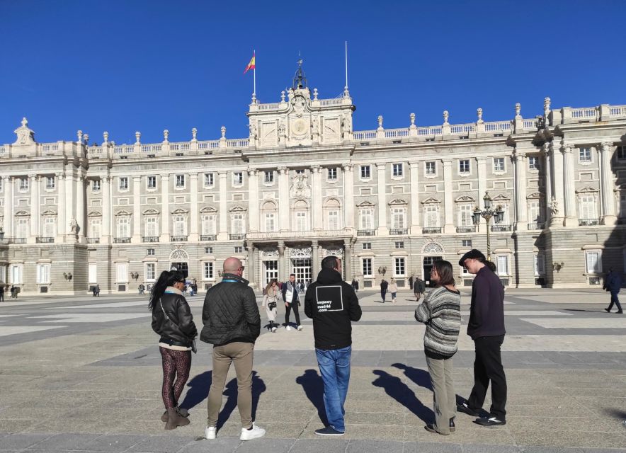 Madrid: Royal Palace Guided Tour with Entry Ticket - Entering the palace at the right point
