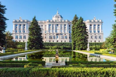 Madrid: Royal Palace Guided Tour with Entry Ticket - Entering early: what skip-the-line really means