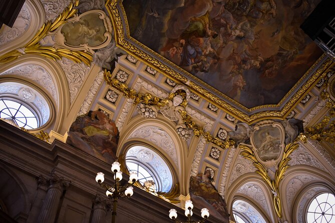 Madrid: Royal Palace Guided Tour with Skip the Line Ticket - Headsets, Pacing, and Group Size: How This Tour Stays Understandable