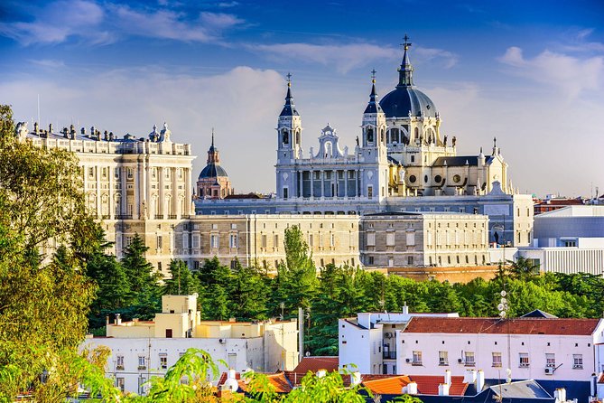 Madrid Royal Palace Professional Guided Tour with Skip the Line - Royal Armory: shields, armor, and why it’s more than weapons